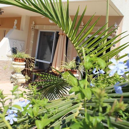Ivoton Home Paphos Exteriör bild