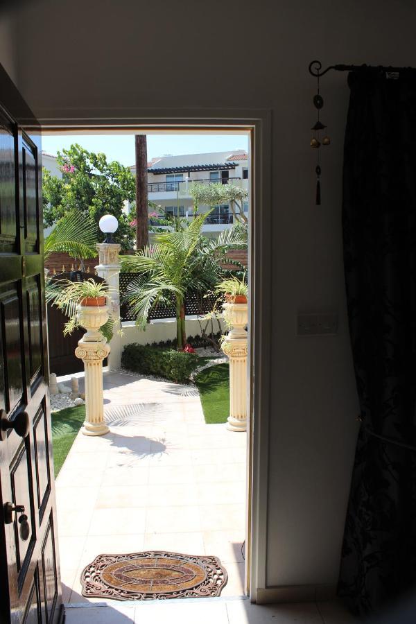 Ivoton Home Paphos Exteriör bild